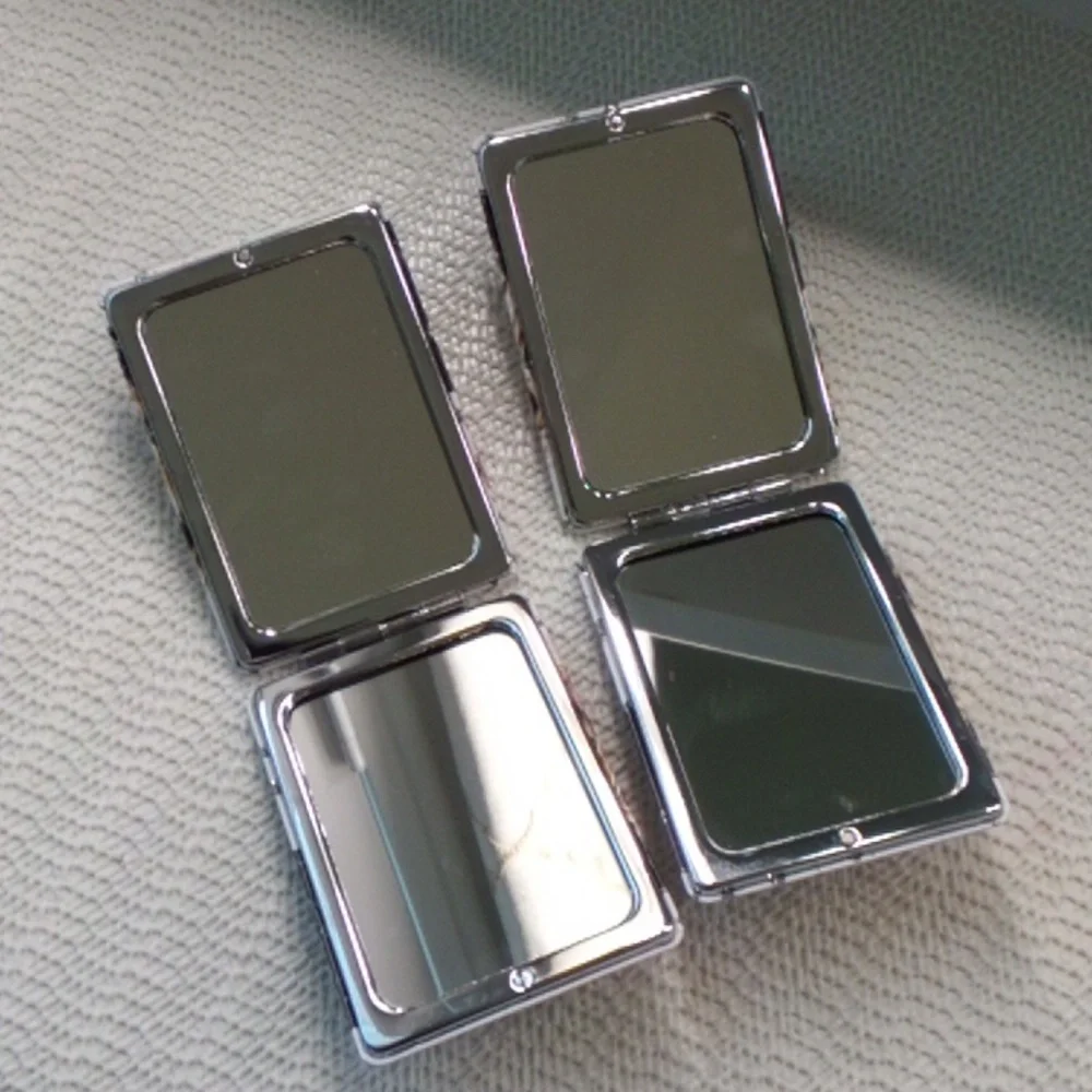 Compact Girly Mirror Set! - Picture 2 of 4